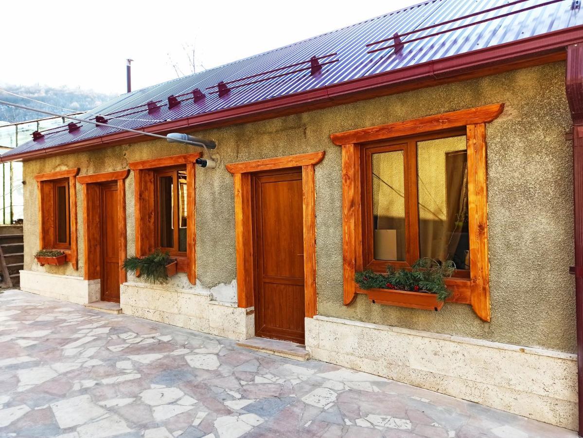 Jermatun Guest House Dilijan Exterior foto